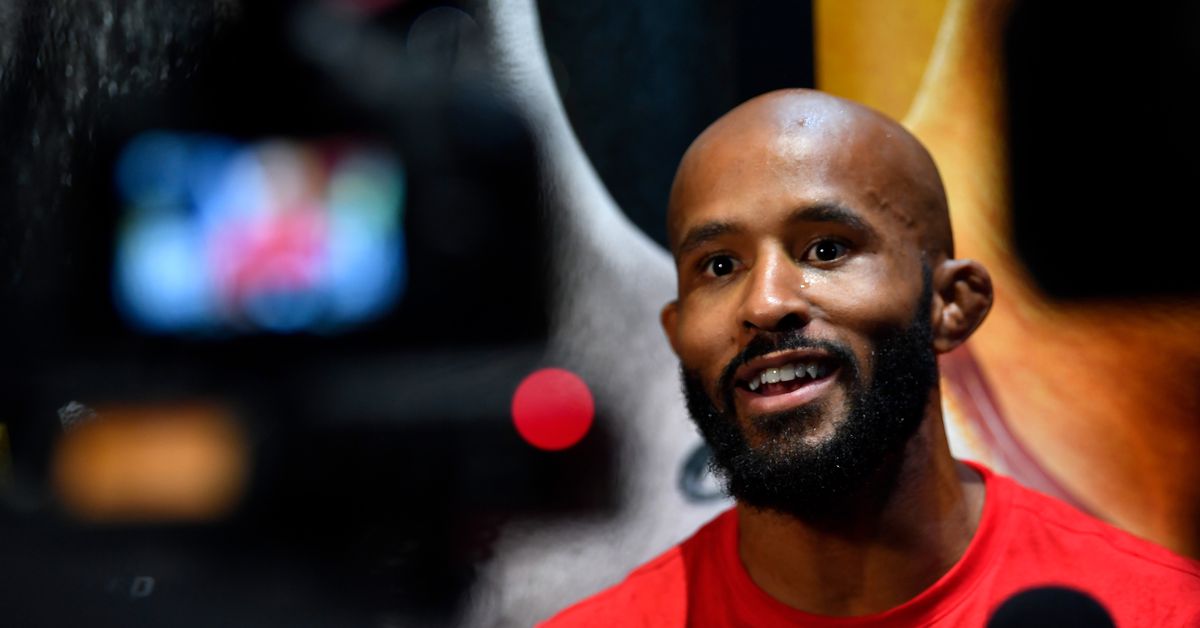 Demetrious Johnson: Dustin Poirier 'absolutamente' un miembro del Salón de la Fama con o sin título de UFC