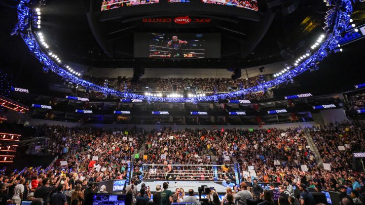 El titular de la WWE anuncia una ausencia inesperada del WWE SmackDown de esta noche