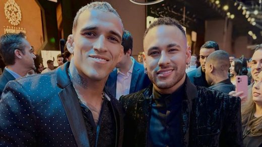 Fanático paga $95,000 en subasta de Neymar para ver a Charles Oliveira entrenar y reducir peso para la próxima pelea de UFC