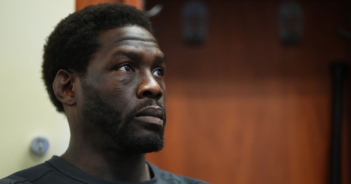 Jared Cannonier culpa al árbitro por la 'desgarradora' derrota de UFC Louisville: 'Jason Herzog finalizó esa pelea'
