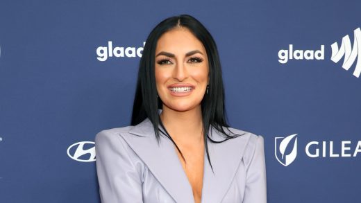 La recién regresada estrella de la WWE, Sonya Deville, habla sobre sus posibles oponentes