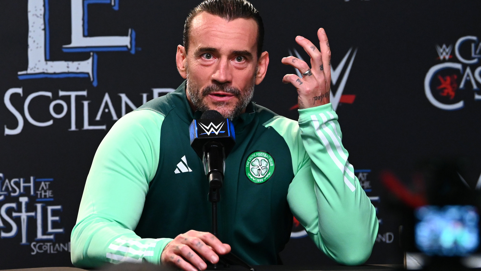 Por qué Bully Ray dice que tienes que admirar las 'tripas y nueces' de la estrella de la WWE CM Punk