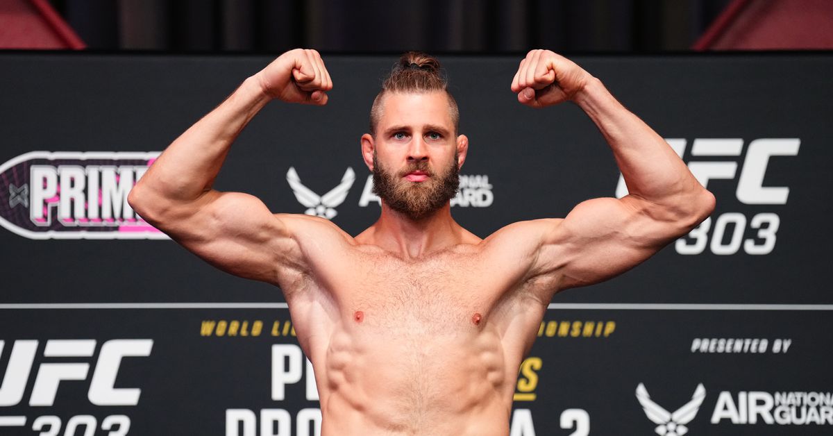 Resultados del pesaje de UFC 303: Alex Pereira vs. Jiri Prochazka 2 oficial, la pelea coestelar cambió de categoría de peso