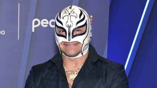 Rey Mysterio habla sobre el potencial de que su hijo Dominik se convierta en campeón mundial en la WWE