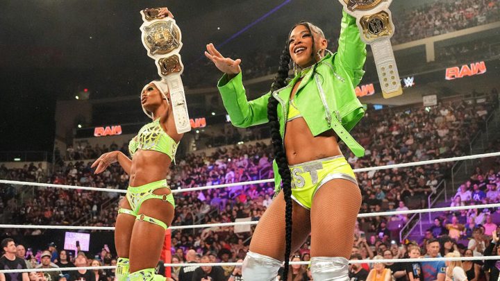 Se anuncia una lucha de triple amenaza por los títulos de parejas femeniles de la WWE para Clash At The Castle