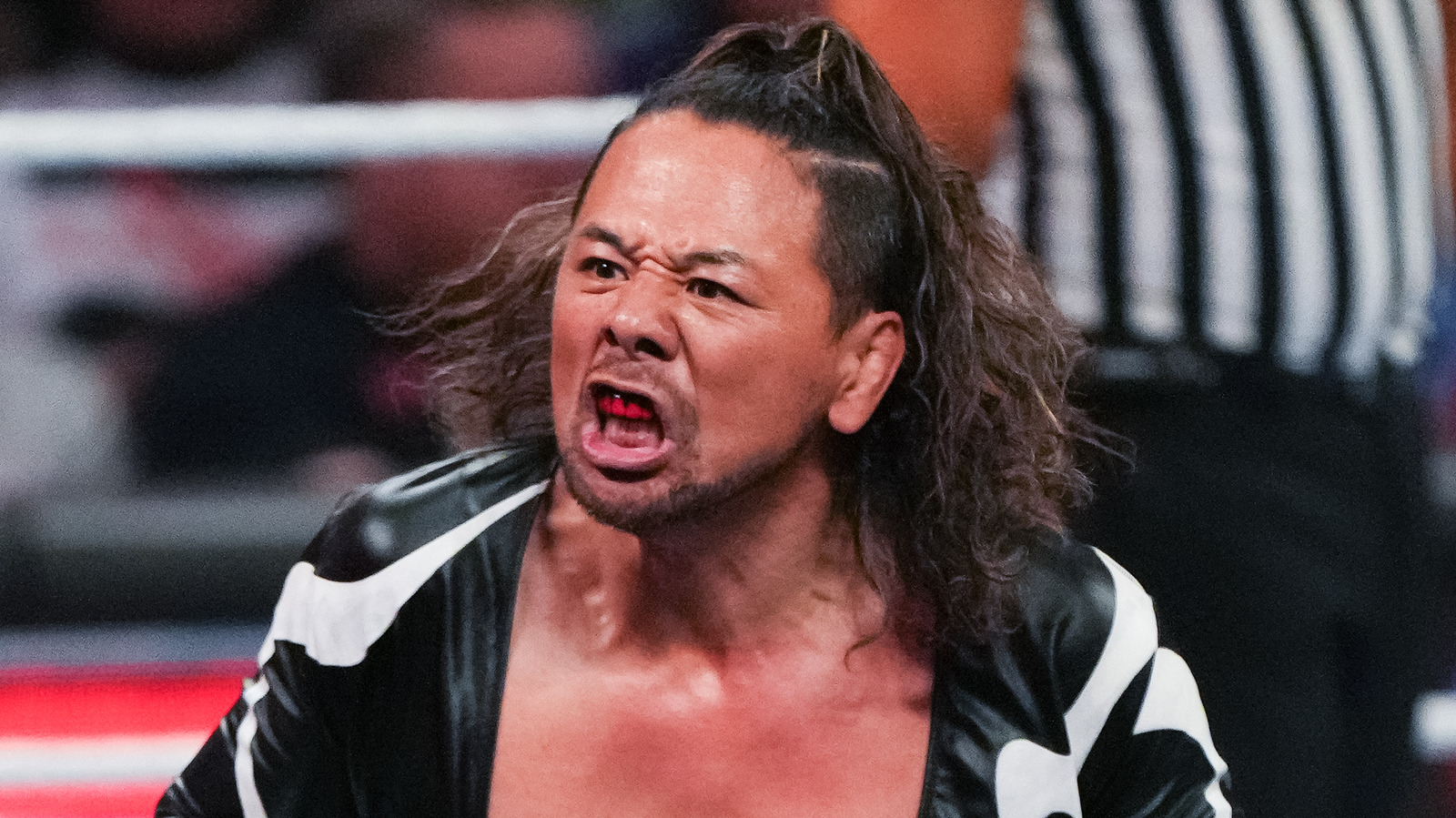 Shinsuke Nakamura arrinconará a un luchador en UFC 303, su compañero estrella de la WWE le pide que haga lo mismo