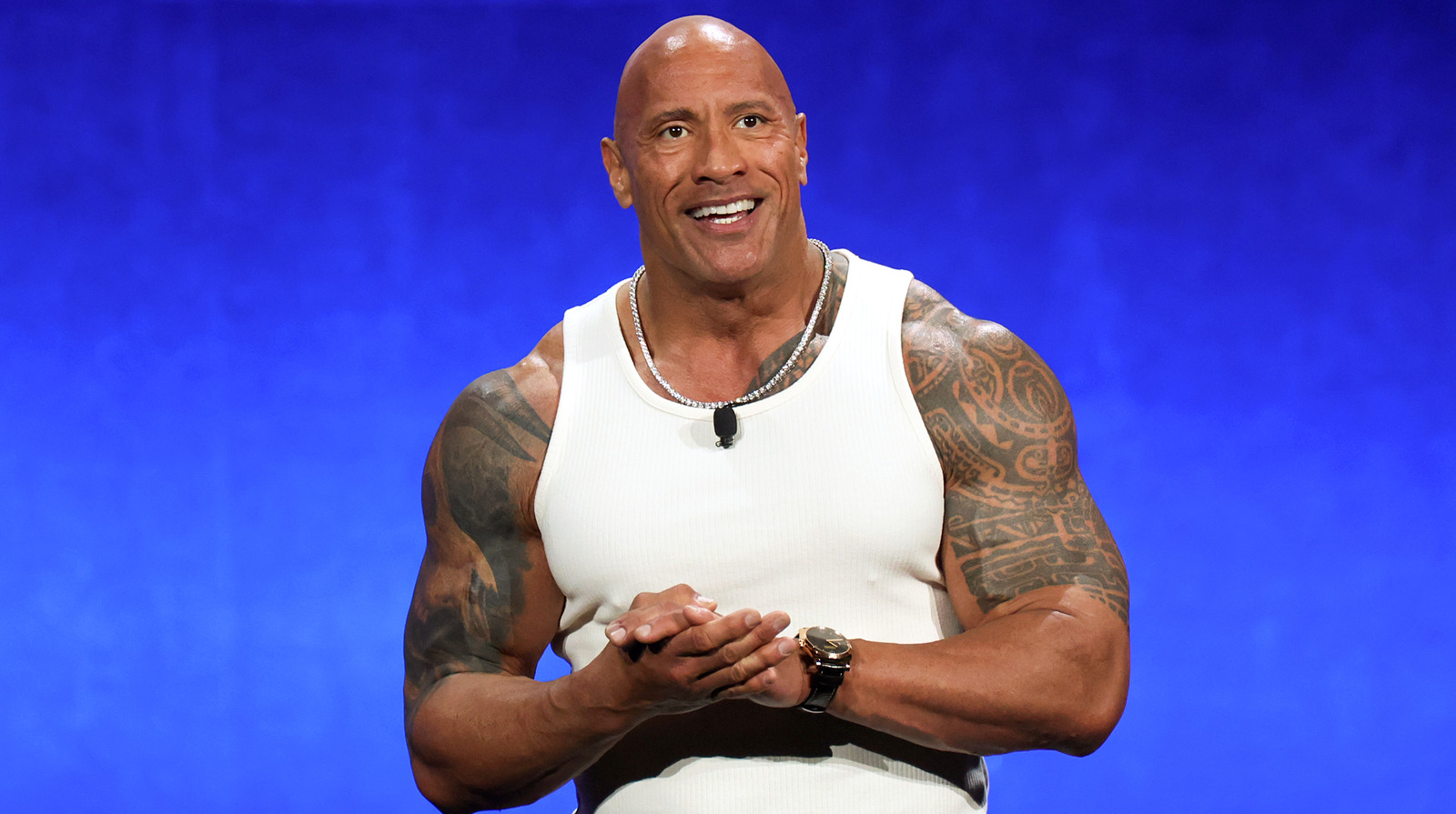 The Rock de WWE comparte actualización sobre el codo que fue 'besado por el monstruo Boo Boo'