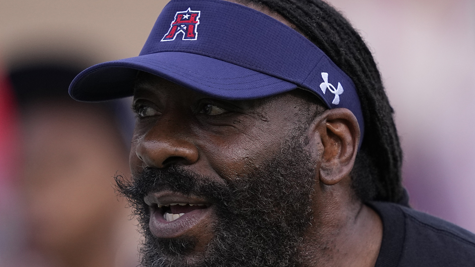 Booker T, miembro del Salón de la Fama de la WWE, dice que este segmento clásico de Steve Austin no tenía guión