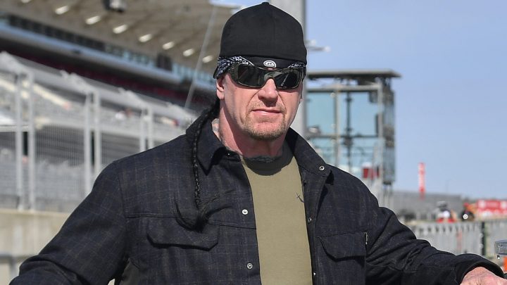 El miembro del Salón de la Fama de la WWE, The Undertaker, reúne al Dream Team de Survivor Series