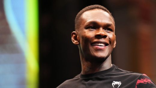 Israel Adesanya bromea sobre el peso de Paddy Pimblett tras su impresionante victoria en UFC 304