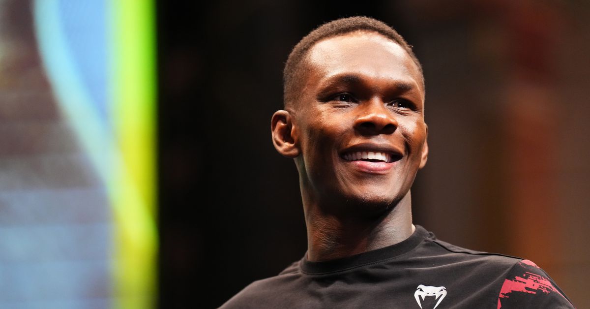 Israel Adesanya bromea sobre el peso de Paddy Pimblett tras su impresionante victoria en UFC 304