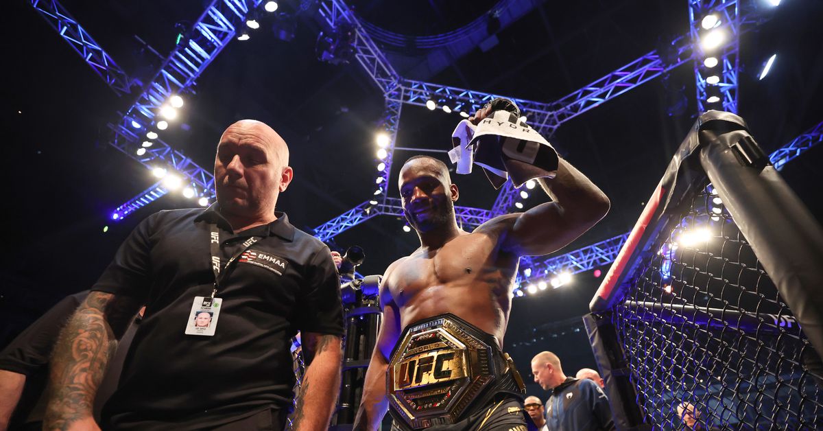 Israel Adesanya cree que Leon Edwards 'acabará' con Belal Muhammad en UFC 304: 'Este parece un mal combate para Belal'