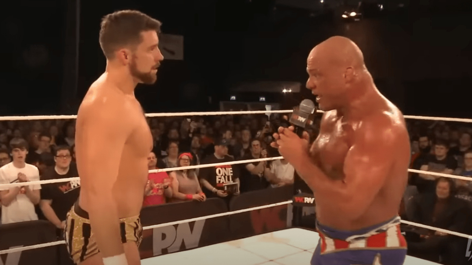 Joe Hendry de TNA recuerda cómo se organizó el combate contra el miembro del Salón de la Fama de la WWE Kurt Angle