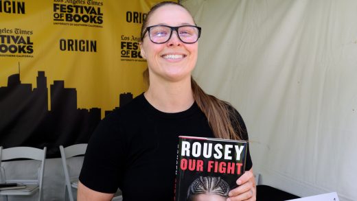 La ex estrella de la WWE Ronda Rousey dice que Netflix le hizo una oferta para una película biográfica