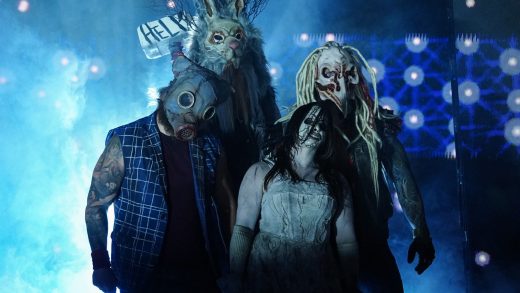 Los miembros de Wyatt Sicks se desenmascaran en el ring después de derrotar nuevamente a Chad Gable en WWE Raw