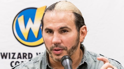 Matt Hardy comenta sobre la controvertida silla en el combate Blood & Guts de AEW