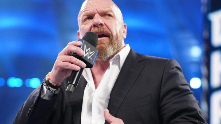 Triple H presenta al miembro del Salón de la Fama de la WWE como presentador de Money In The Bank PLE en Toronto