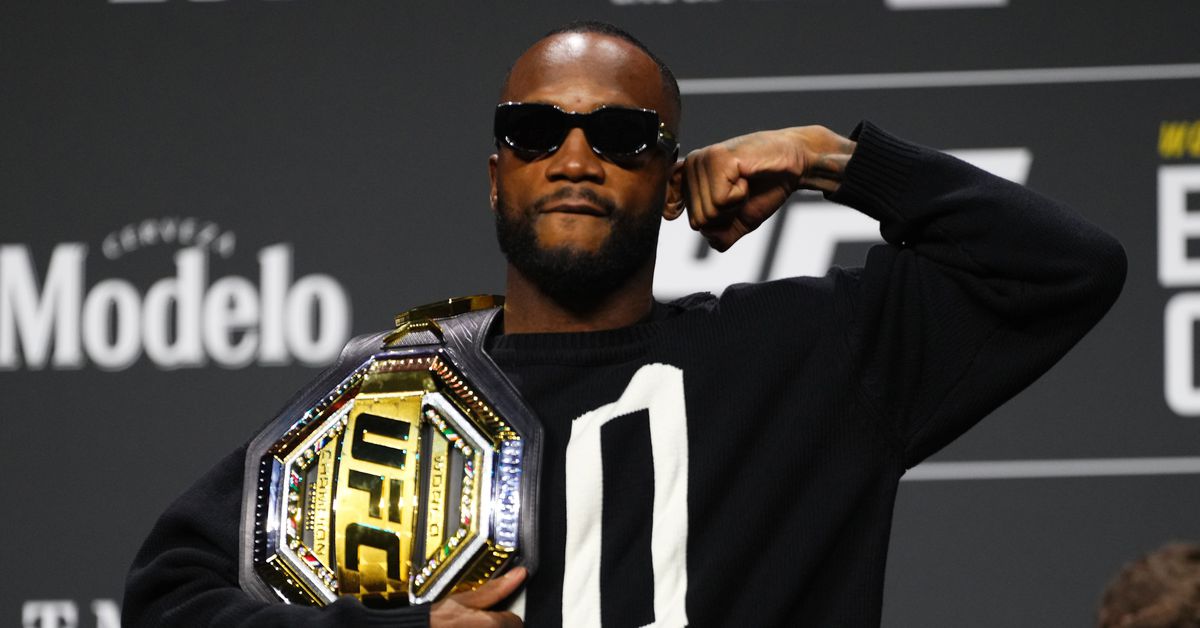 Vídeo de la conferencia de prensa de la UFC 304