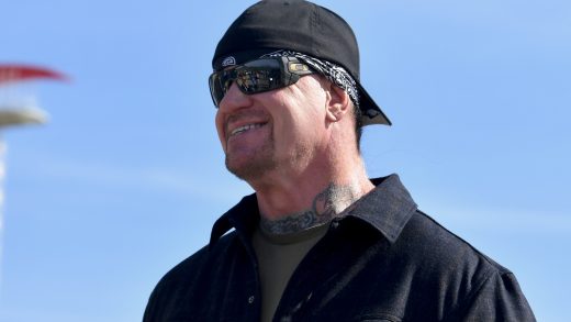 El miembro del Salón de la Fama de la WWE, The Undertaker, explica por qué el podcast de la reunión de Bone Street Krew nunca se llevó a cabo