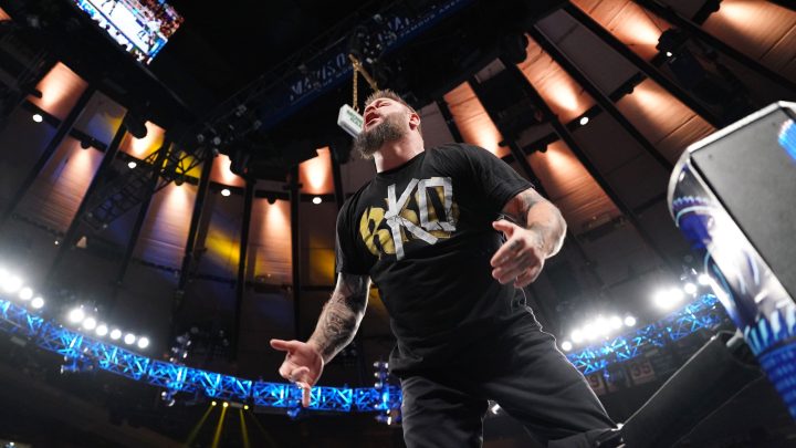 Kevin Owens celebra el décimo aniversario de su fichaje por la WWE