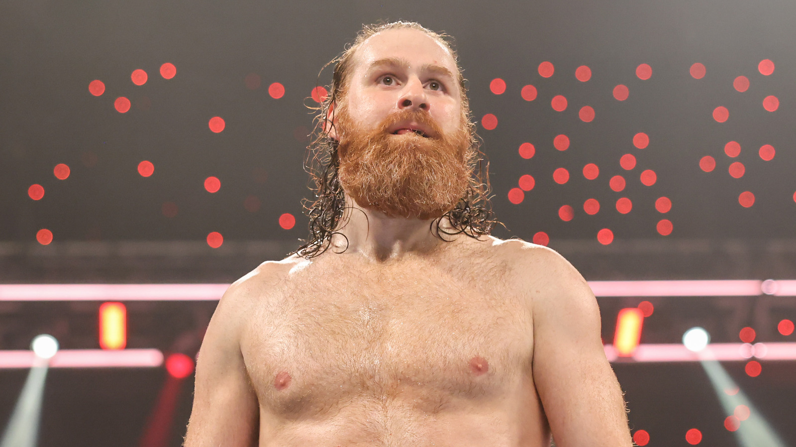 La estrella de la WWE Sami Zayn señala cómo todo luchador debería trabajar en algún momento