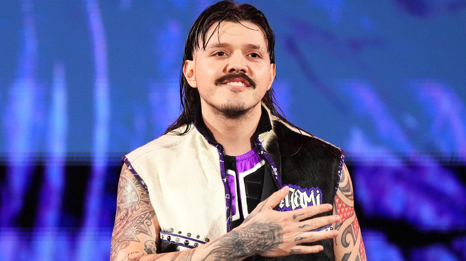 Liv Morgan comenta sobre la foto retro de Dominik Mysterio publicada en la WWE