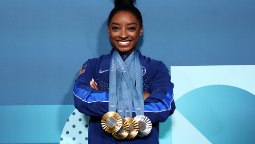 Mercedes Mone de AEW muestra su aprecio por la destacada luchadora olímpica Simone Biles