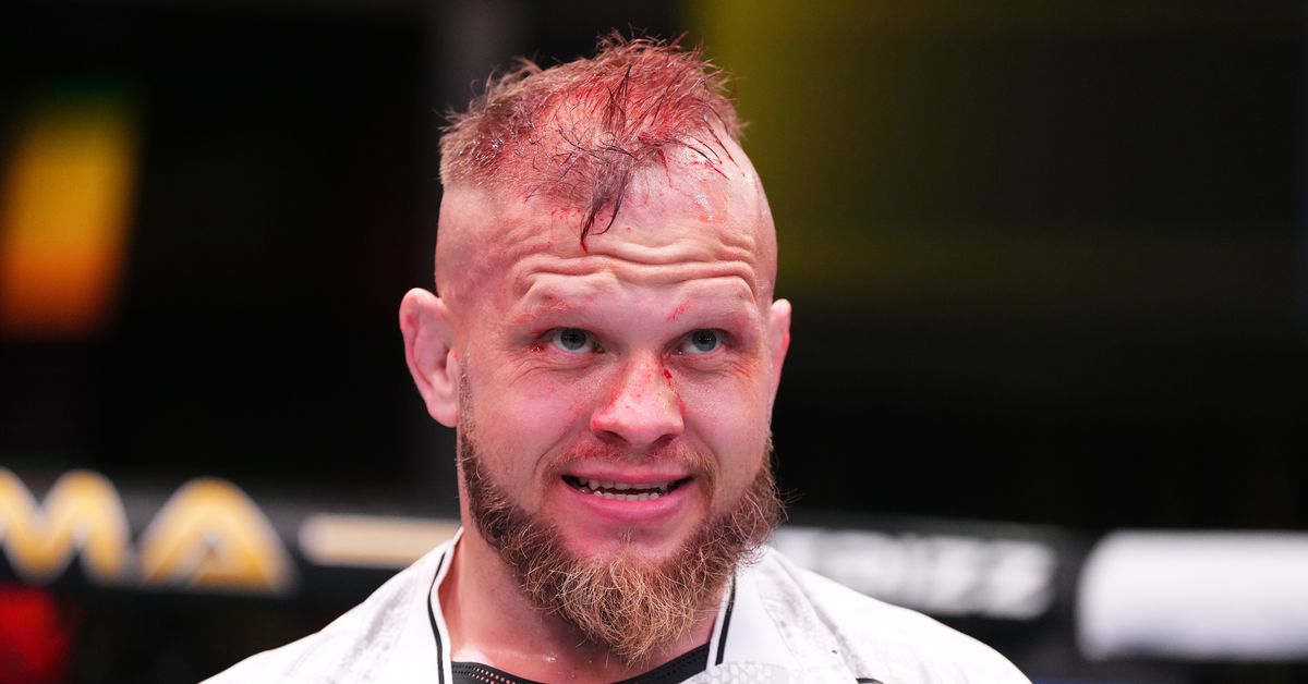 Predicciones de UFC Vegas 95 - Lucha de MMA