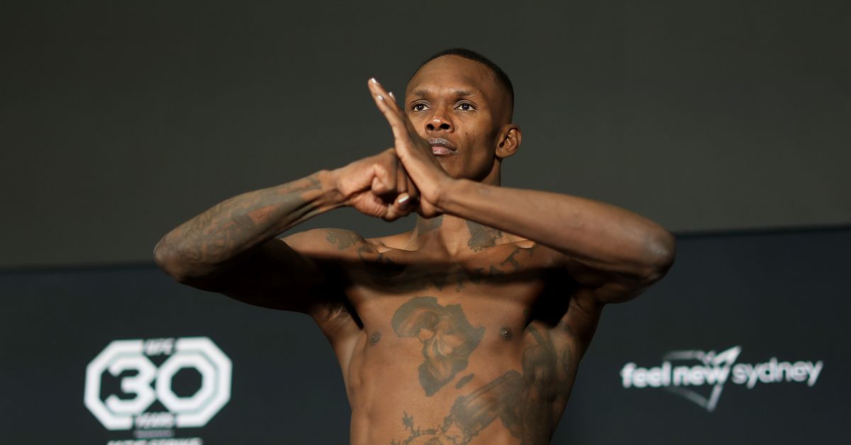 Vídeo del pesaje de la UFC 305 - MMA Fighting