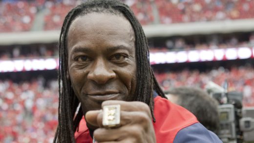 Booker T reacciona a la ampliación del calendario internacional de PLE de la WWE