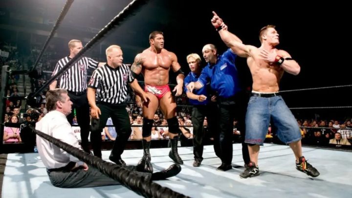 Dave Bautista recuerda cuando se dio cuenta de que Vince McMahon se había desgarrado los cuádriceps en el Royal Rumble de la WWE de 2005