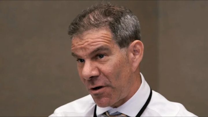 Dave Meltzer habla sobre la demanda de Kevin Kelly y los gemelos Tate contra AEW