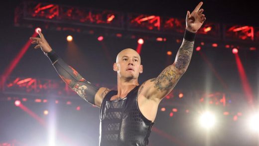 La estrella de la WWE Baron Corbin habla sobre estar en un 'lugar oscuro' antes de su carrera en NXT