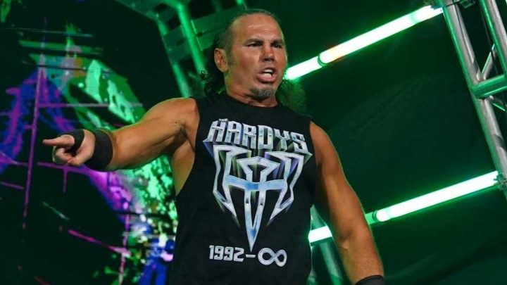 Matt Hardy reta a AJ Francis y KC Navarro de TNA