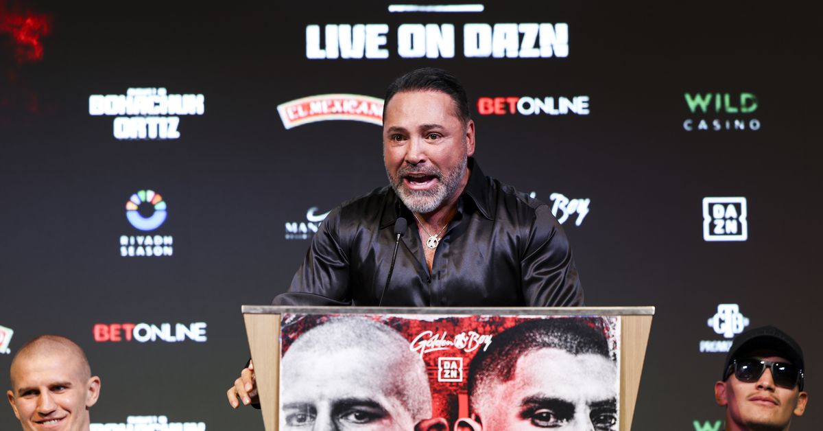 Oscar De La Hoya elogia UFC 306, pero sigue burlándose de Dana White y Canelo Álvarez