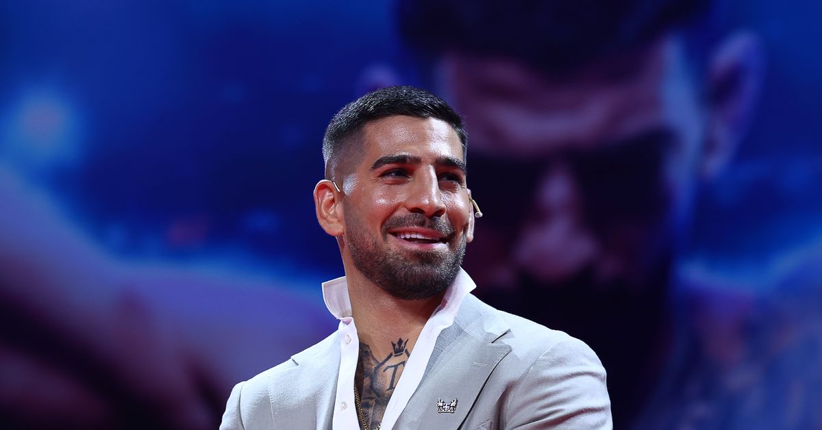 Se publica el póster de UFC 308 que incluye el combate por el título entre Ilia Topuria y Max Holloway y el regreso de Khamzat Chimaev