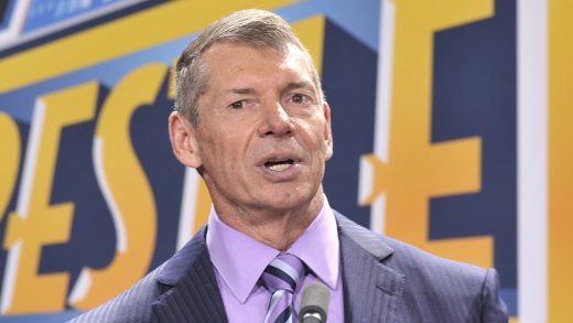 Según se informa, Vince McMahon contrató una nueva empresa de relaciones públicas antes del lanzamiento de la serie de Netflix