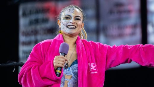 Thunder Rosa de AEW realiza el primer lanzamiento en el partido de los Padres de San Diego