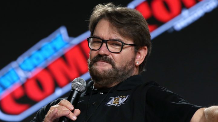 Tony Schiavone de AEW cuenta con Vince McMahon entre los mejores locutores de lucha libre