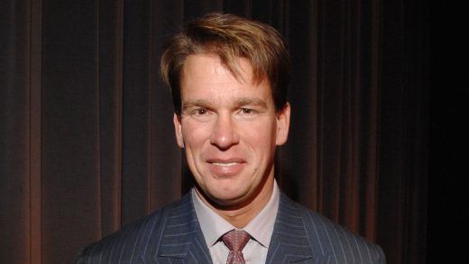 El miembro del Salón de la Fama de la WWE, JBL, aborda la posibilidad de unirse al equipo de transmisión