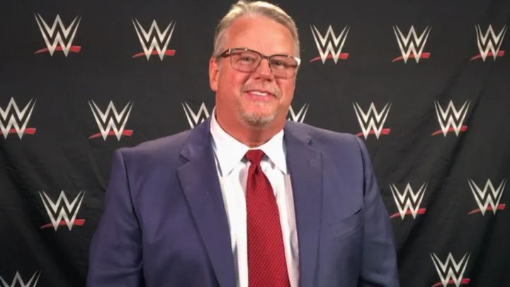 Bruce Prichard cree que la polarizante ex personalidad de la WWE debería estar en HOF