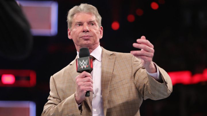 Eric Bischoff dice que este momento en el documental Mr. McMahon de Netflix fue "poderoso como el infierno"