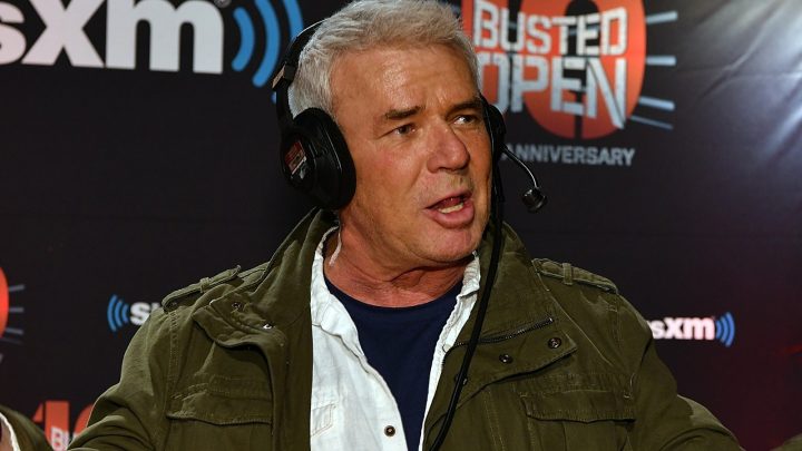 Eric Bischoff elogia al locutor de AEW y analiza problemas con los comentarios de la compañía