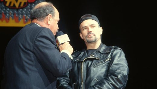 Eric Bischoff especula sobre por qué la historia de Chyna no fue cubierta en Mr. McMahon Doc