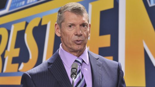 Eric Bischoff sobre lo que le hubiera gustado ver en la serie de Netflix Vince McMahon-WWE