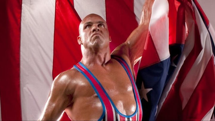 Jonathan Coachman detalla lo que los talentos de la WWE podrían aprender de Kurt Angle