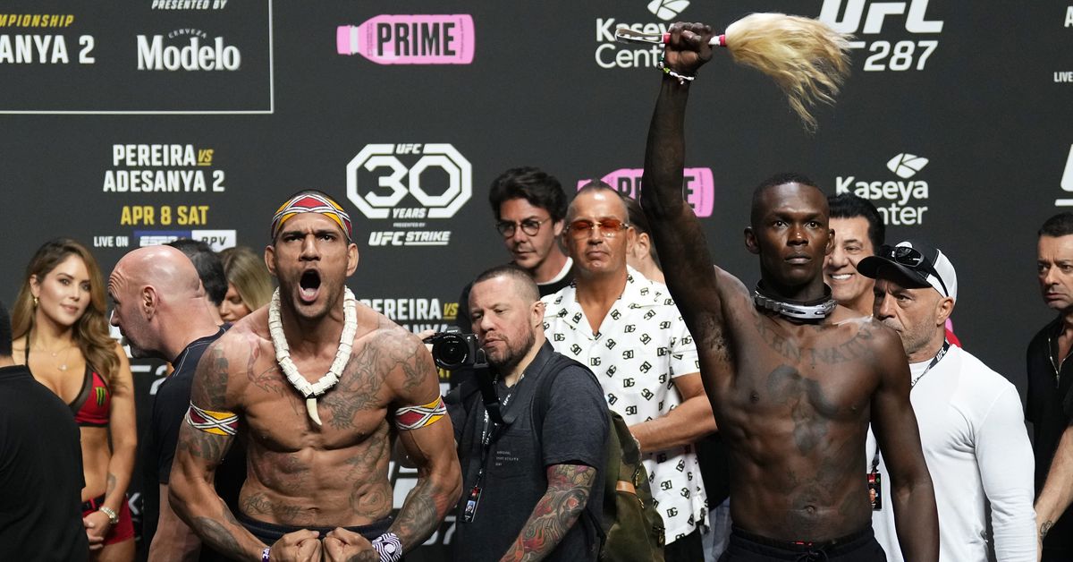 Mire a Israel Adesanya predecir el 'tiempo de Chama' antes de la victoria por nocaut de Alex Pereira en UFC 307
