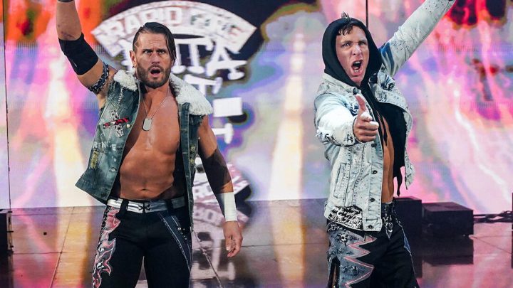 Motor City Machine Guns ganan el debut en WWE SmackDown y se enfrentan al bricolaje para la oportunidad por el título la próxima semana