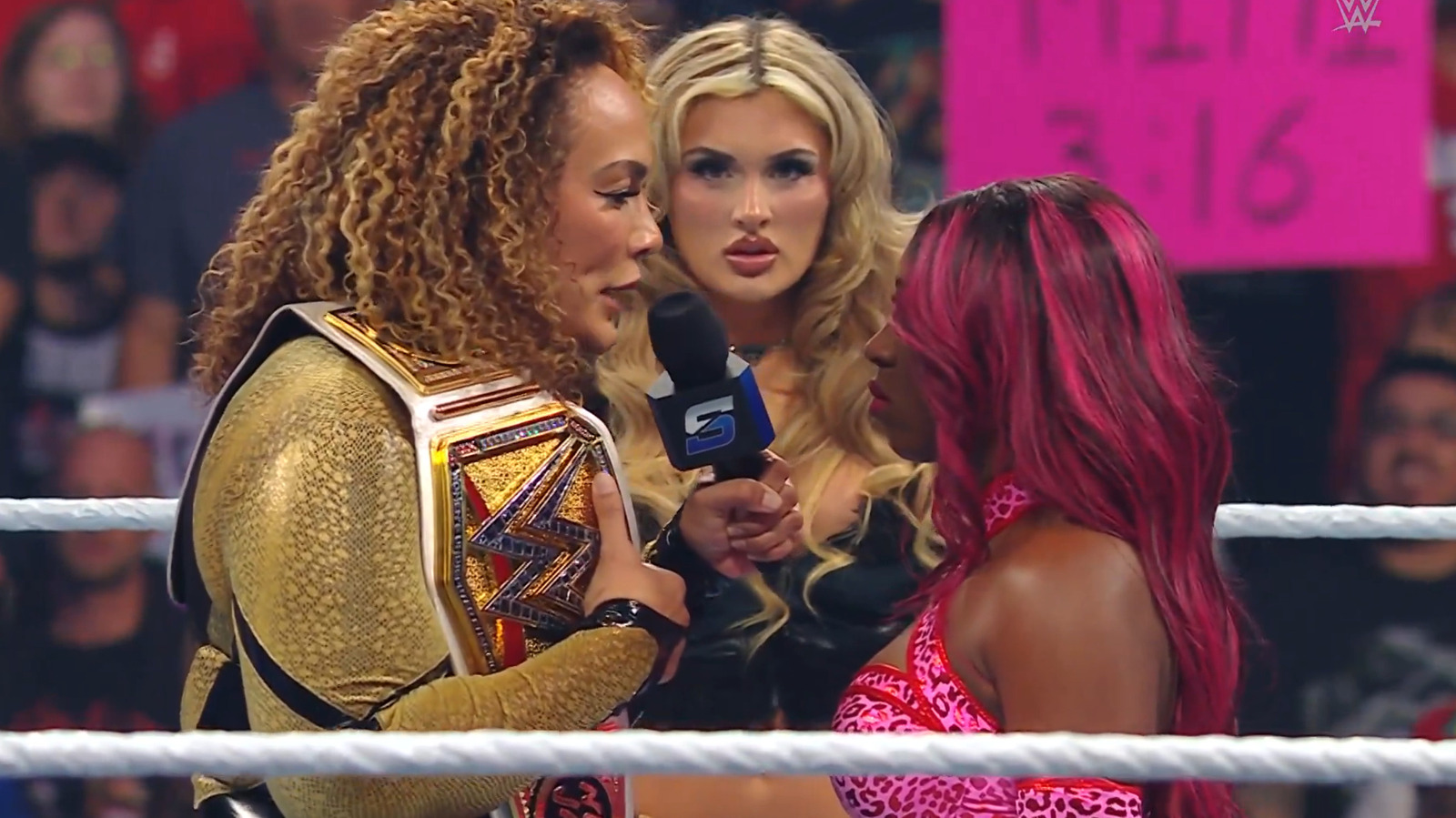 Rhea Ripley ataca a Liv Morgan, Naomi inmoviliza a Nia Jax en un segmento caótico en WWE SmackDown