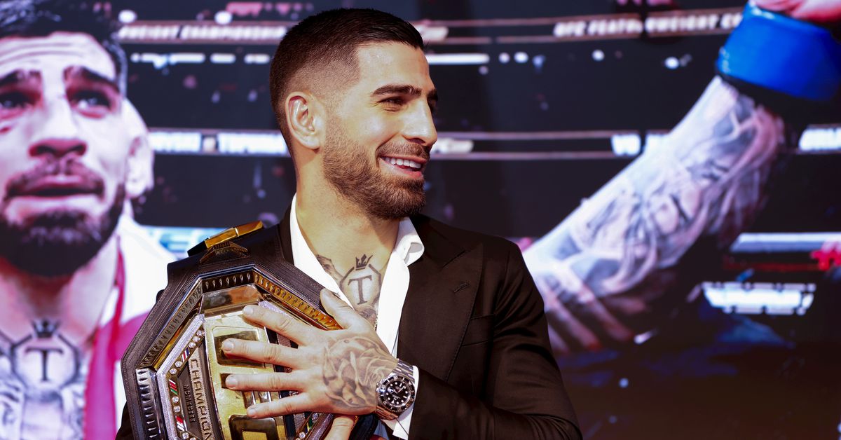 Se presentan pantalones cortos personalizados de UFC 308 para el campeón Ilia Topuria